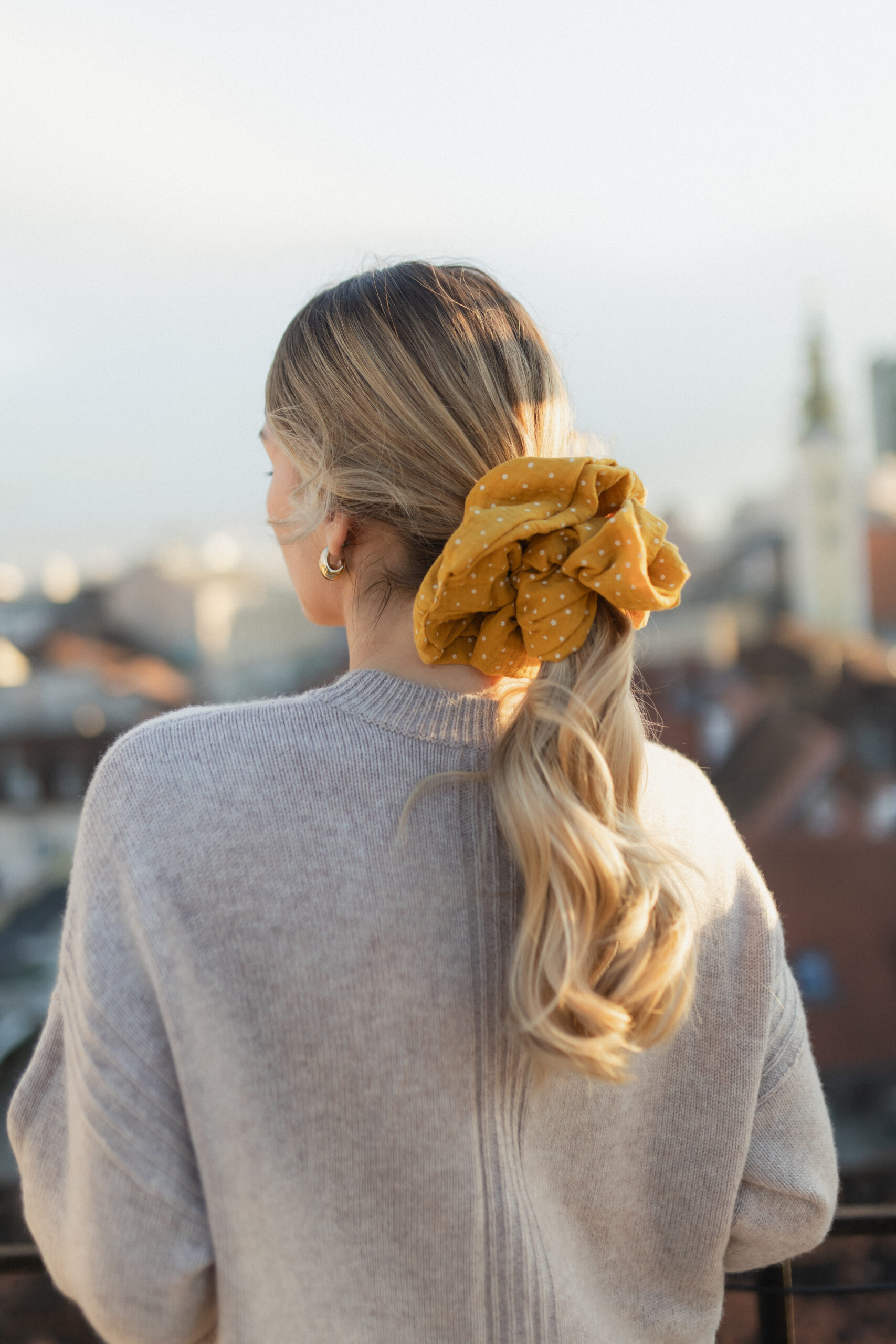 NOVO Vinted dots oversized gumica za kosu 100% CO