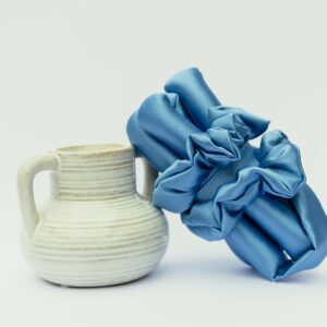 NOVO Najnajtanji satenski uvijač Motley Blue